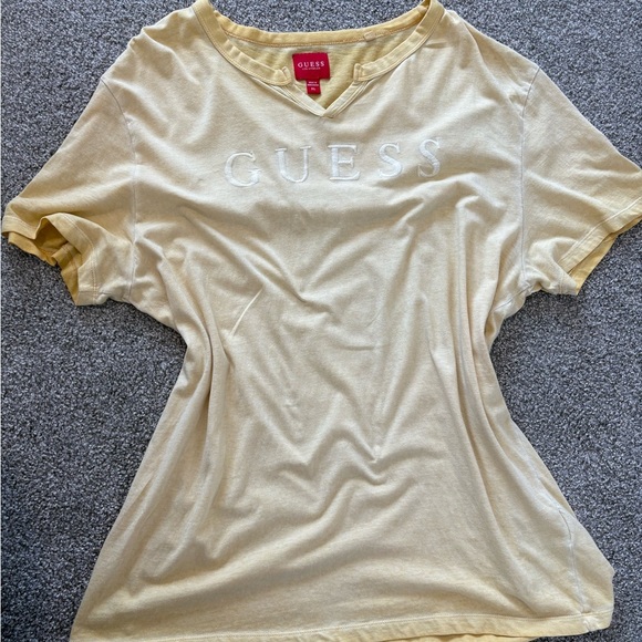 Guess Pastel Yellow Short Sleeve Tee Shirt Size XL - Picture 10 of 11